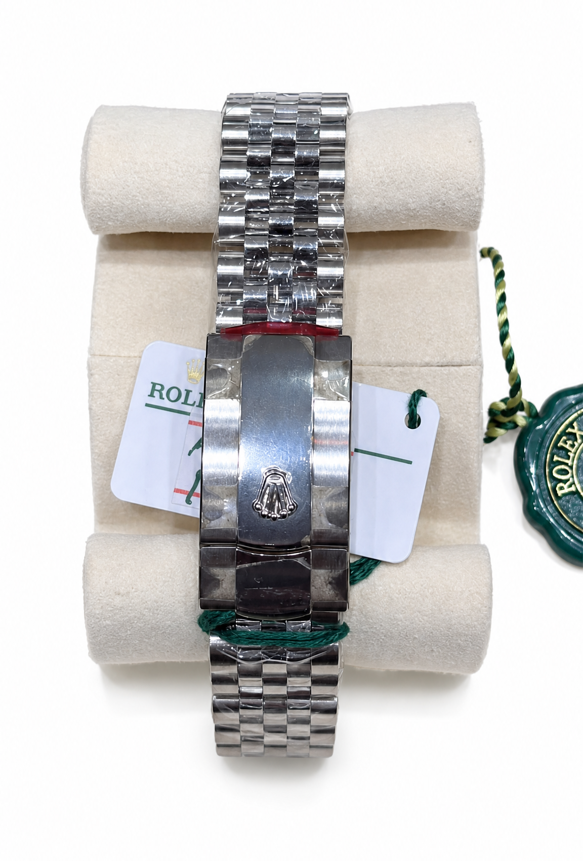 Watch_03_White_Background