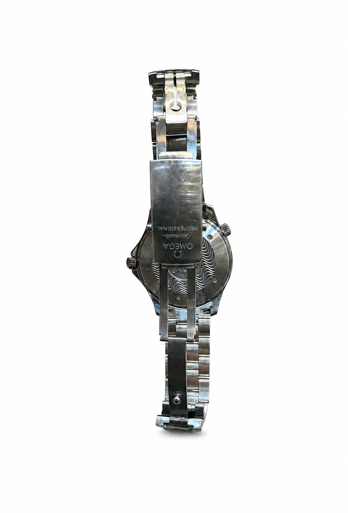 Watch_03_Pure_White_BG